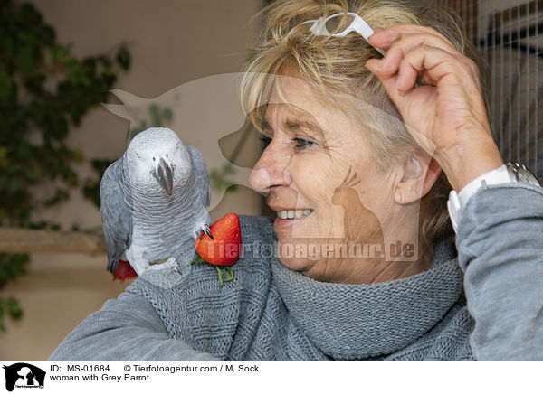 woman with Grey Parrot / MS-01684