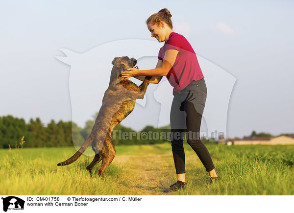 woman with German Boxer / CM-01758