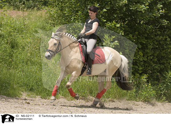 Reiterin / horsewoman / NS-02111