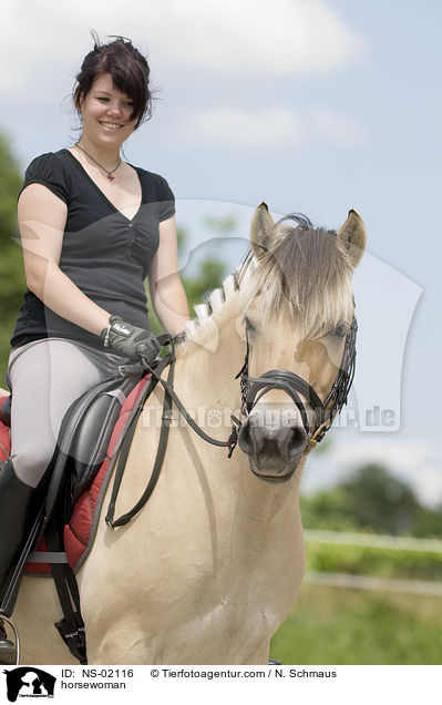 Reiterin / horsewoman / NS-02116