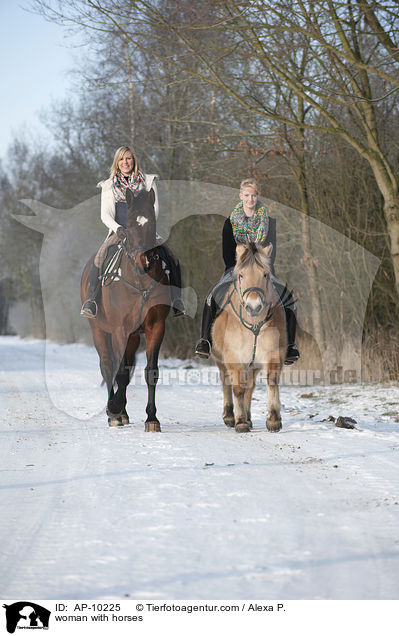 Frauen mit Pferden / woman with horses / AP-10225
