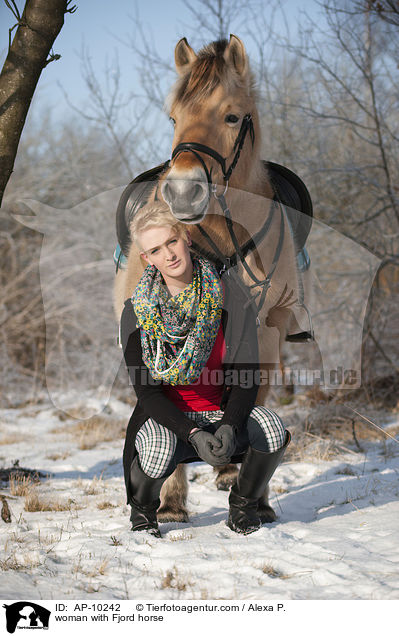 woman with Fjord horse / AP-10242