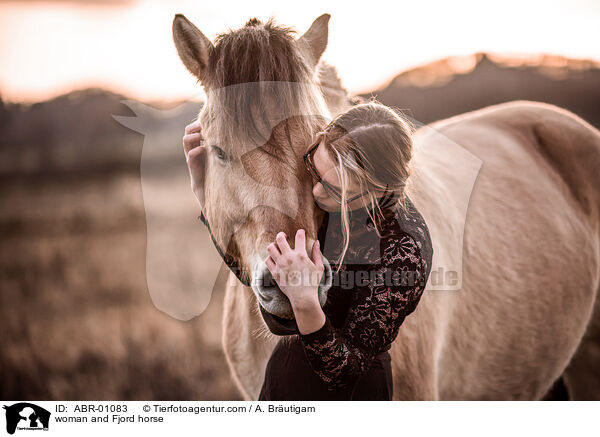 woman and Fjord horse / ABR-01083