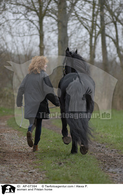 woman and Frisian horse / AP-07394
