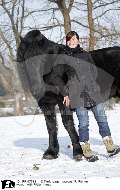 woman with Frisian horse / RR-47781