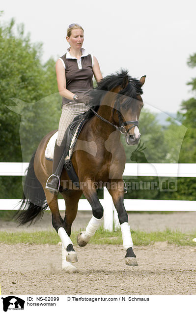 horsewoman / NS-02099