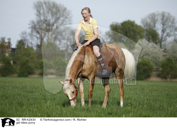 girl rides pony / RR-42830