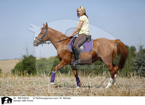 woman with horse / RR-55623
