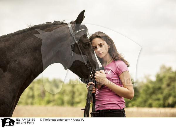 girl and Pony / AP-12156