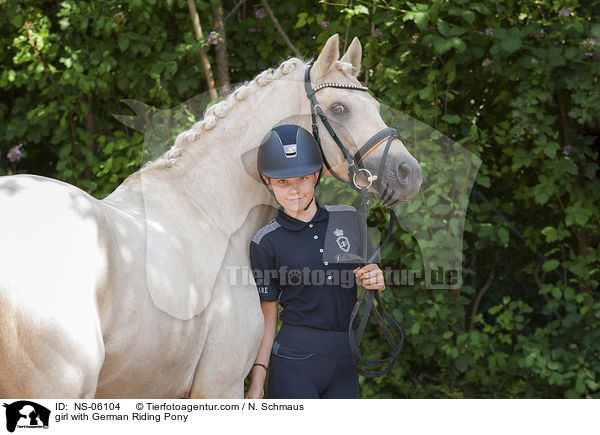 girl with German Riding Pony / NS-06104