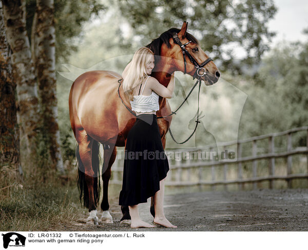 woman with german riding pony / LR-01332