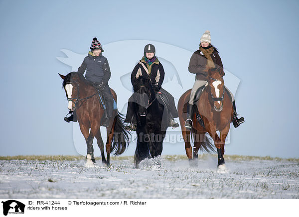 riders with horses / RR-41244