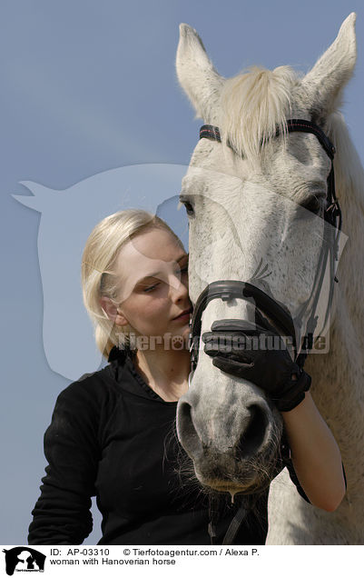 woman with Hanoverian horse / AP-03310