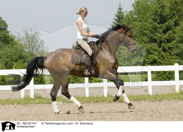 horsewoman / NS-02141