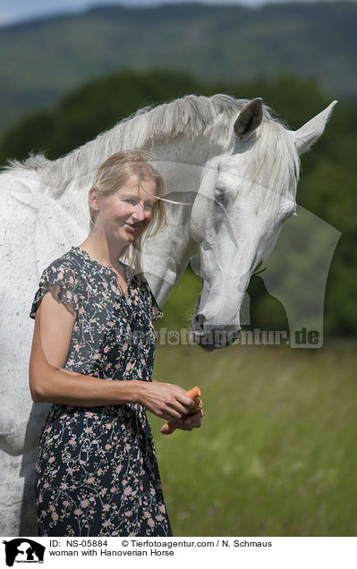 woman with Hanoverian Horse / NS-05884