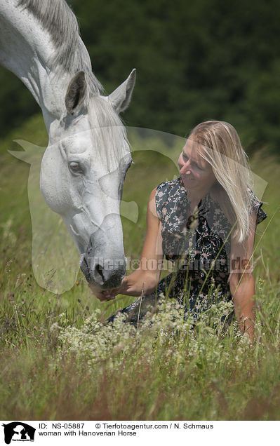 woman with Hanoverian Horse / NS-05887