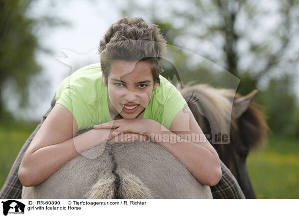 Mdchen mit Islnder / girl with Icelandic Horse / RR-60890