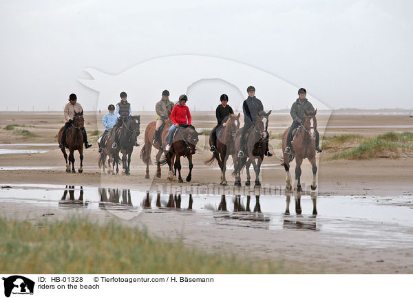 riders on the beach / HB-01328