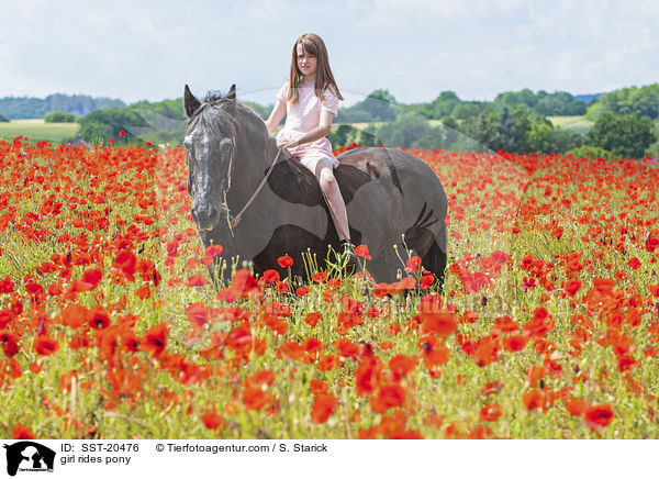 girl rides pony / SST-20476