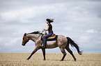 western riding horsewoman