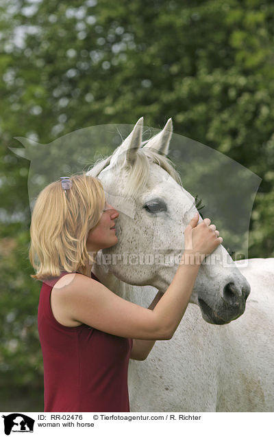 woman with horse / RR-02476