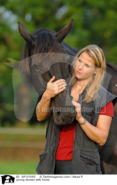 young woman with horse / AP-01045