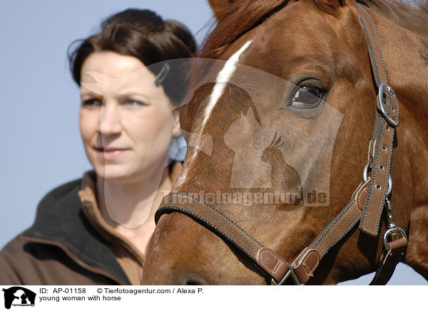 young woman with horse / AP-01158