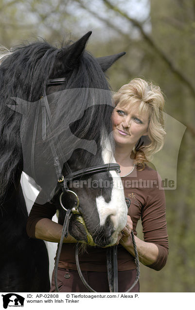 woman with Irish Tinker / AP-02808