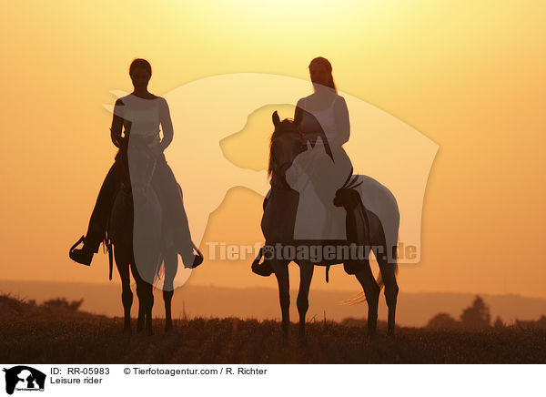 Reiter im Sonnenuntergang / Leisure rider / RR-05983